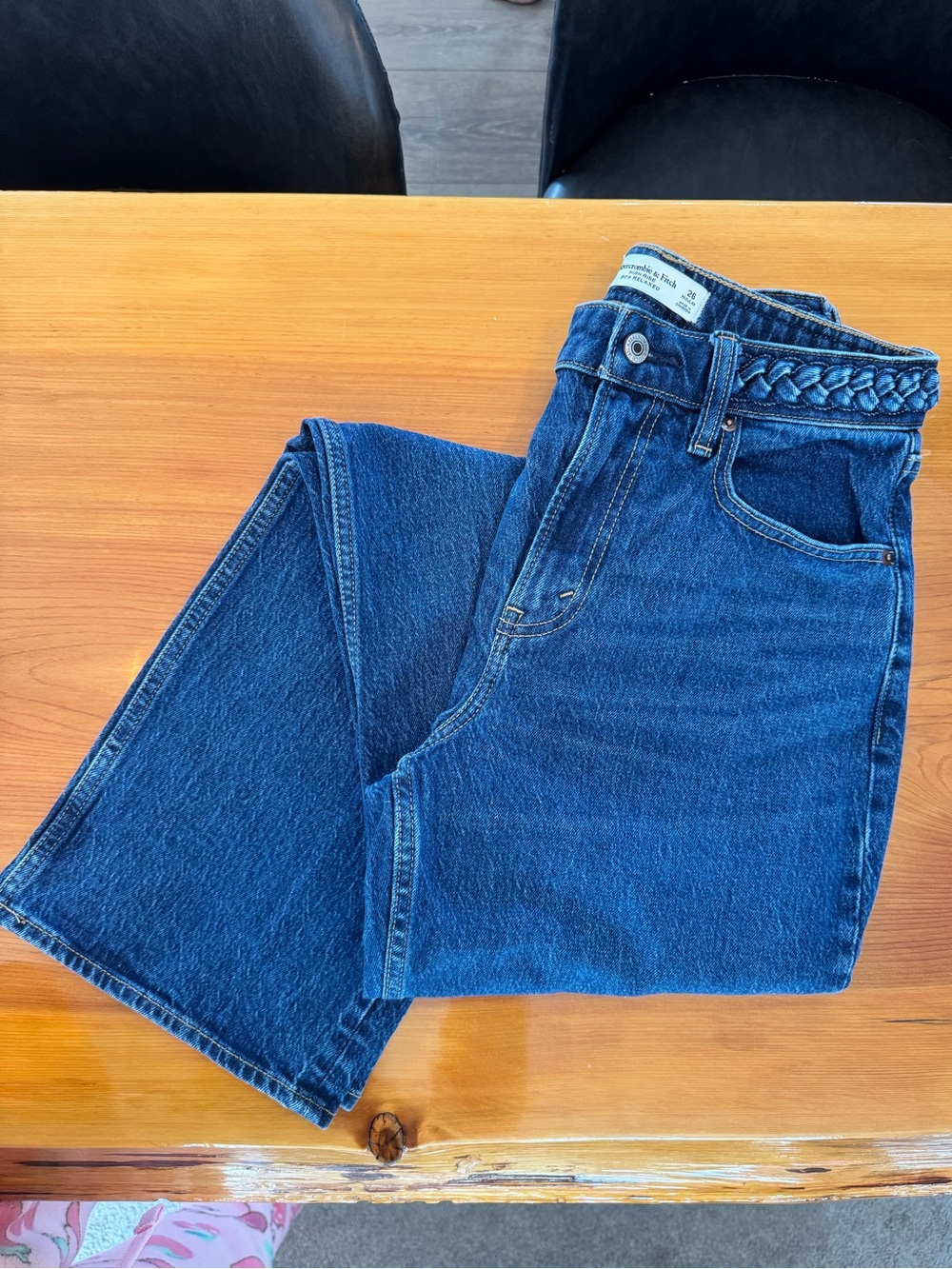 Abercrombie & Fitch Curve Love High Rise 90s Relaxed Braided Waistband Jean